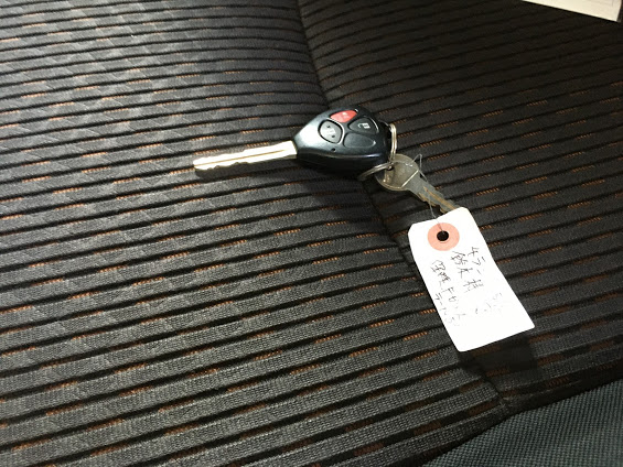 車内に取り残された鍵